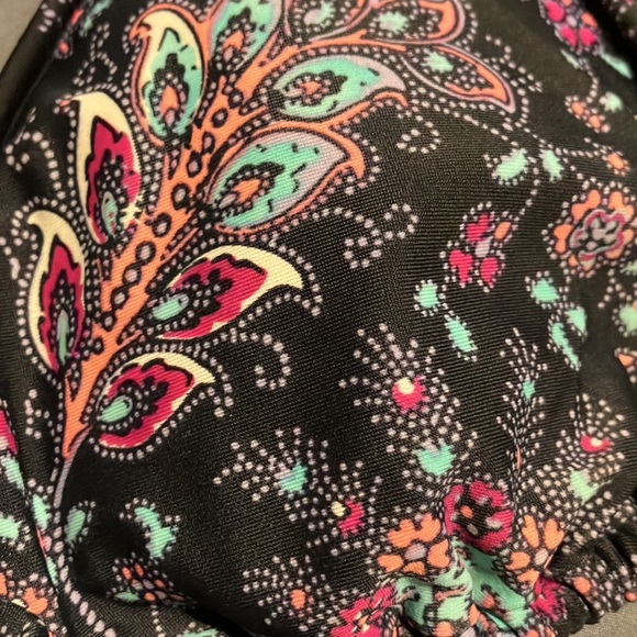 AE Bikini - Picture 4 of 5